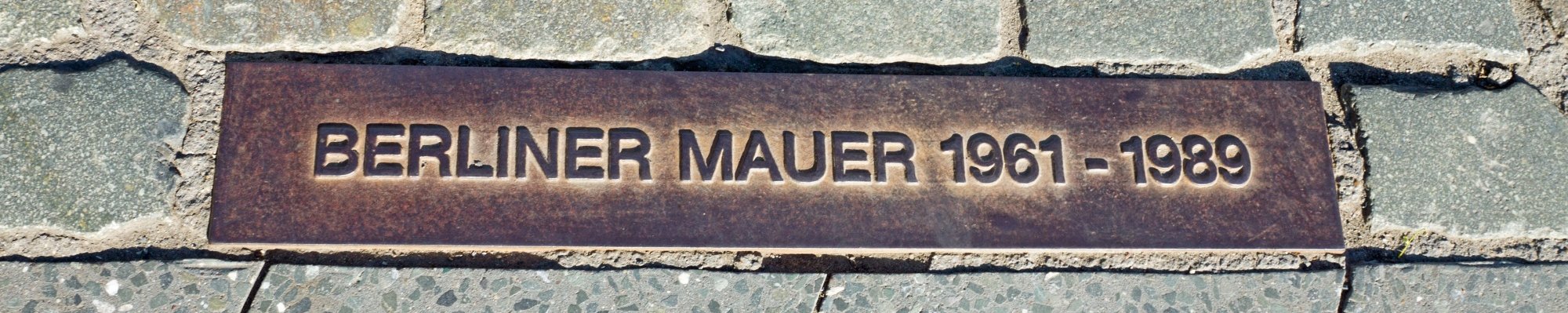 schild berliner mauer
