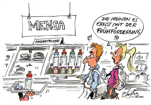 In der Mensa steht Kleinkind mit Schnuller an der Essensausgabe an