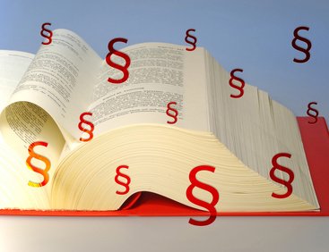 Gesetzbuch mit Paragraphen