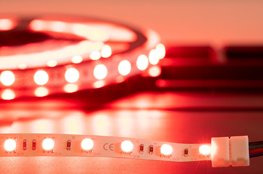 Neue Unterrichtseinheit für den Bau eines Elektronik-Gadgets LED-Stripes in rot