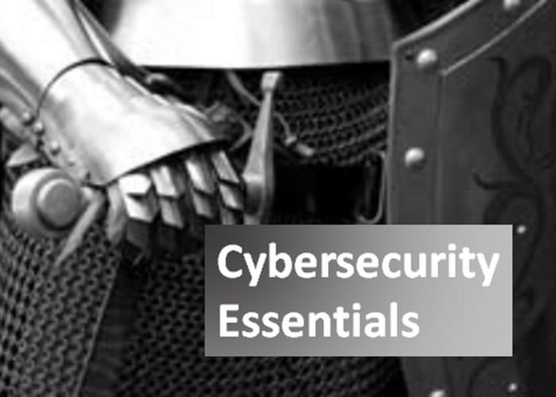 Ritter mit Text "Cybersecurity Essentials"