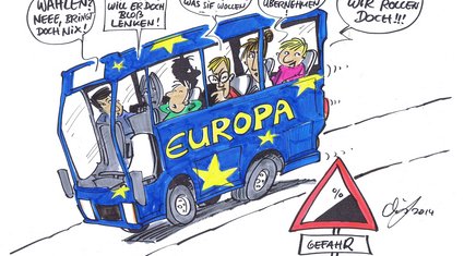 Schulklasse fährt in einem Bus ohne Fahrer