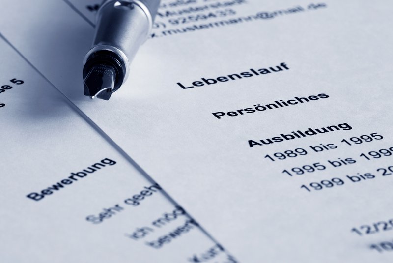 Lebenslauf mit Stift 