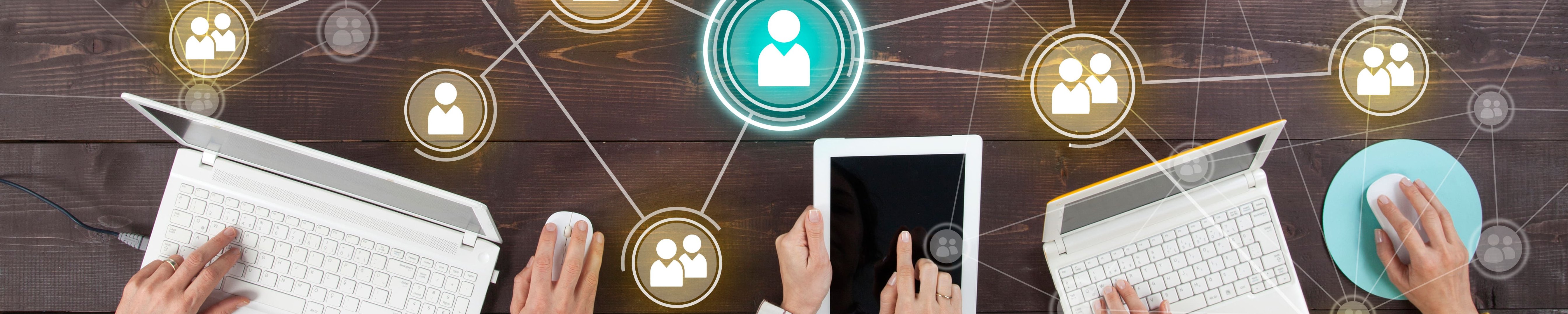 Icons zeigen Vernetzung durch Online-Kommunikation