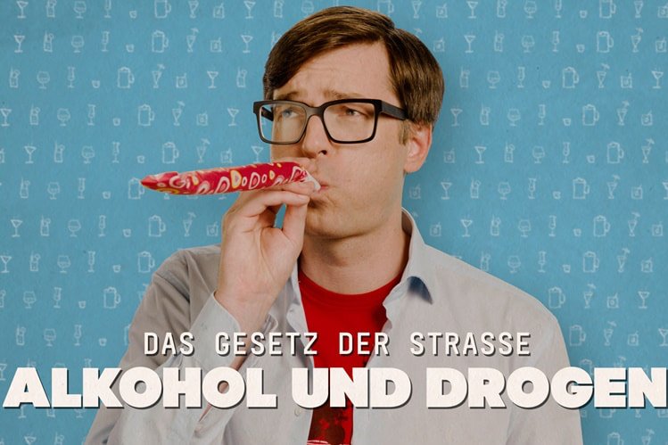 Ralph Caspers mit Tröte im Mund