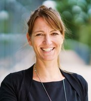 Prof. Dr. Julia Schütz | Autorenprofil Lehrer-Online Portrait von Prof. Dr. Julia Schütz