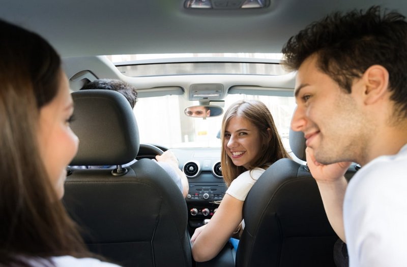 Jugendliche Autofahrer, Unterrichtsmaterial zur Sensibilisierung für Gefahren im Straßenverkehr Jugendliche im Auto