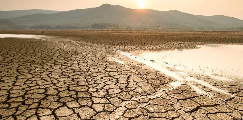 Desertifikation einer Landschaft.