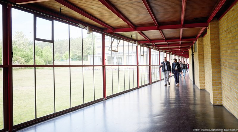 Schulfenster künstlerisch gestalten