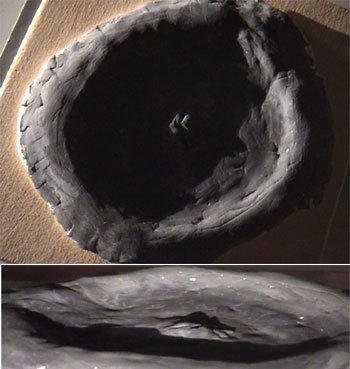 mondkr350b.jpg Schattenexperimente am Kratermodell