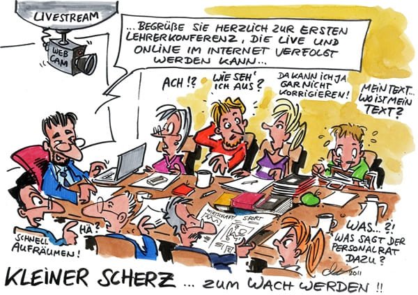 Eine Lehrerkonferenz wird im Livestream online verfolgt. 