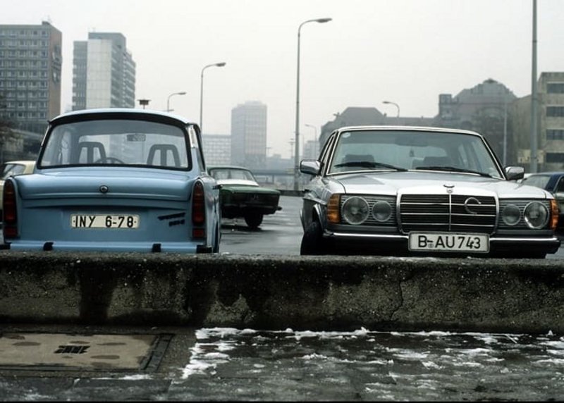 Trabi und Wartburg in Berlin