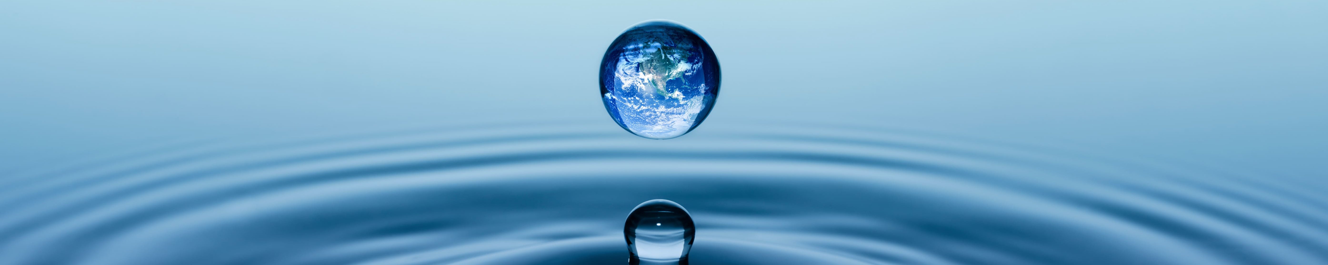 Wassertropfen im Meer