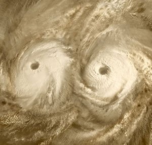 5_venus_express_wirbelstuerme.jpg Wirbelstürme auf der Venus, fotografiert von der ESA-Sonde Venus Express