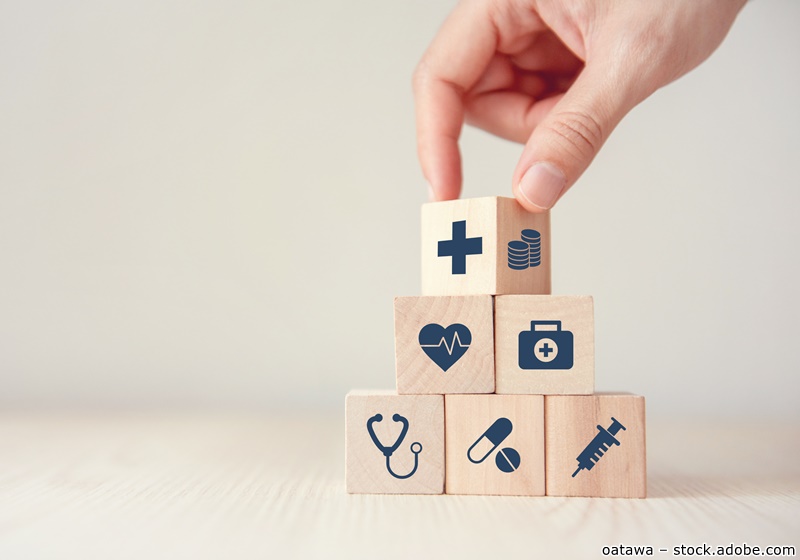 Würfel mit verschiedenen Gesundheitssymbolen