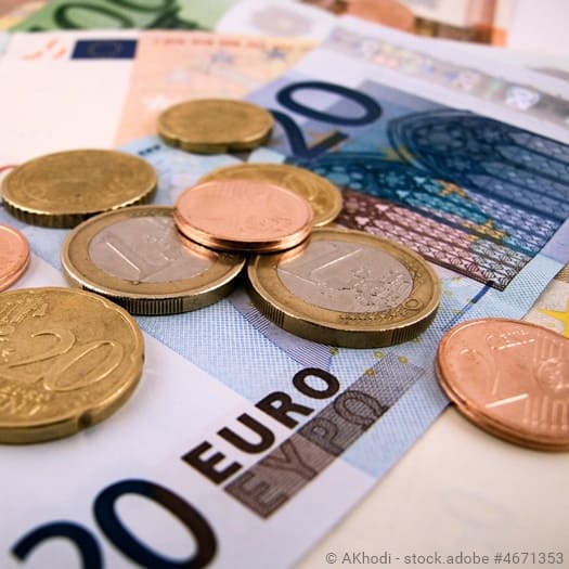 Euroscheine und Münzen 