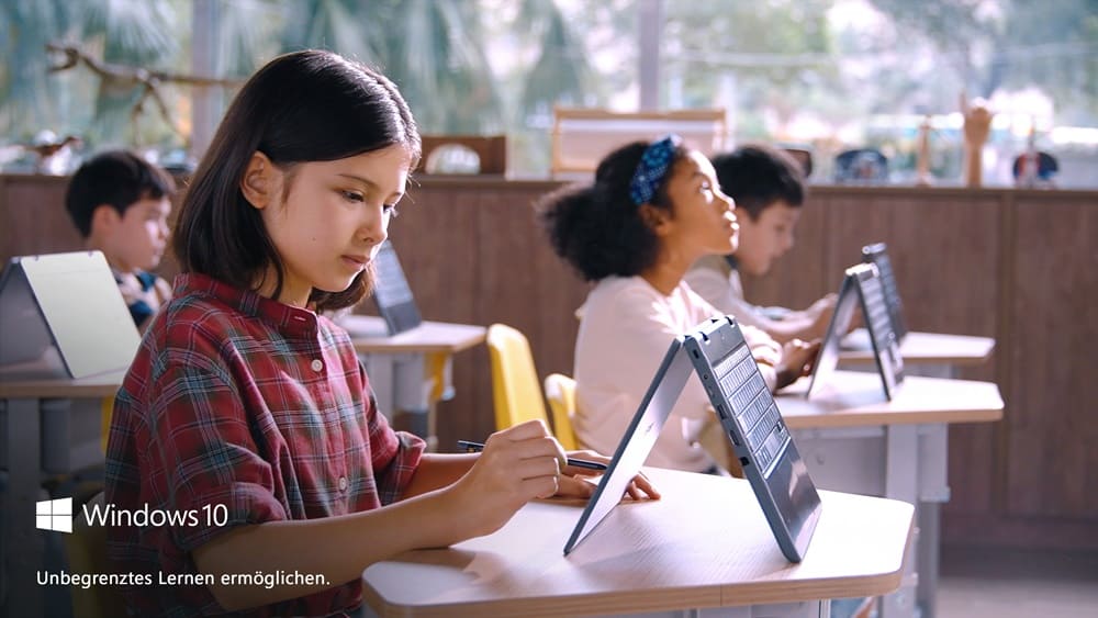 ASUS digitales Klassenzimmer Kinder nutzen Laptops im Klassenzimmer