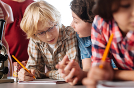 Dossier "An den Schaltstellen der Zukunft" Schüler in der Grundschule arbeiten an Themen Zukunft, Mobilität und Energie